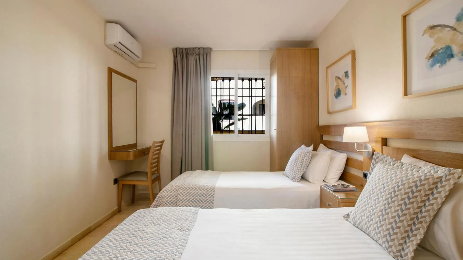 Macdonald Dona Lola Resort La Cala De Mijas