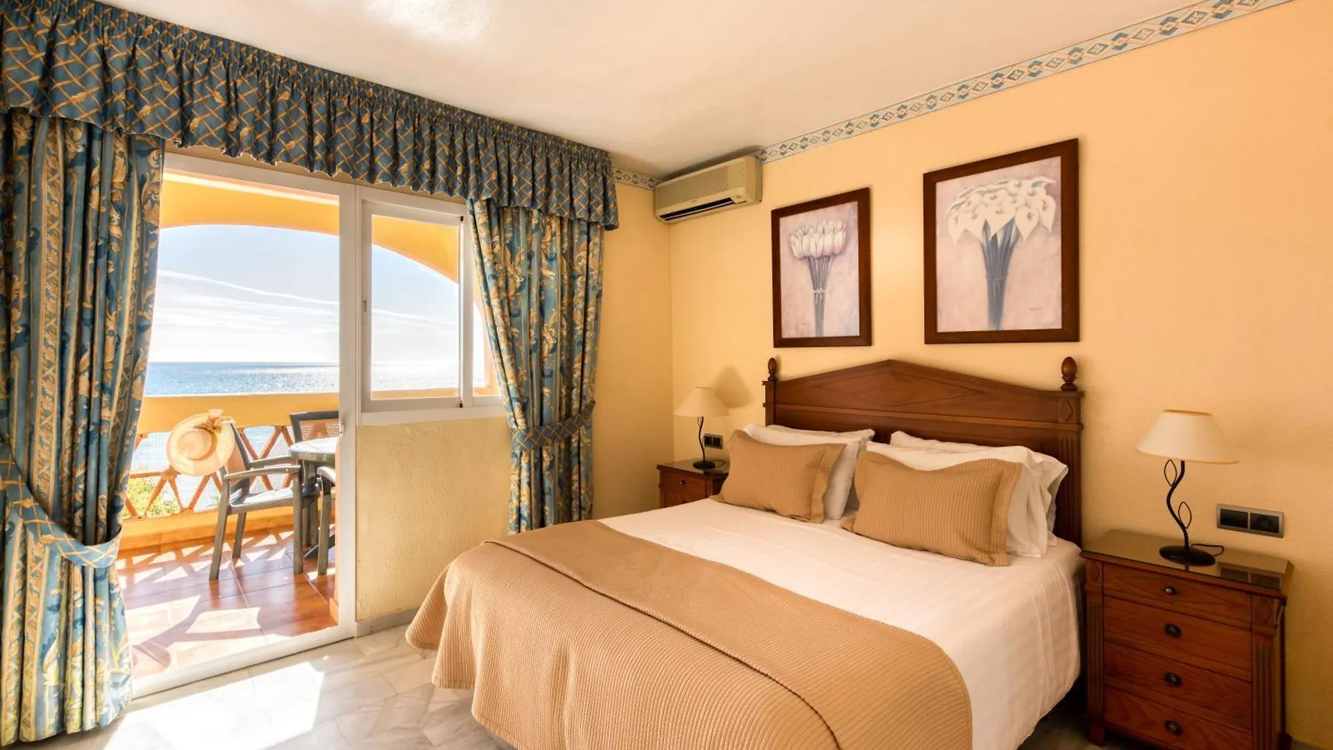 Macdonald Dona Lola Resort La Cala De Mijas 0*,