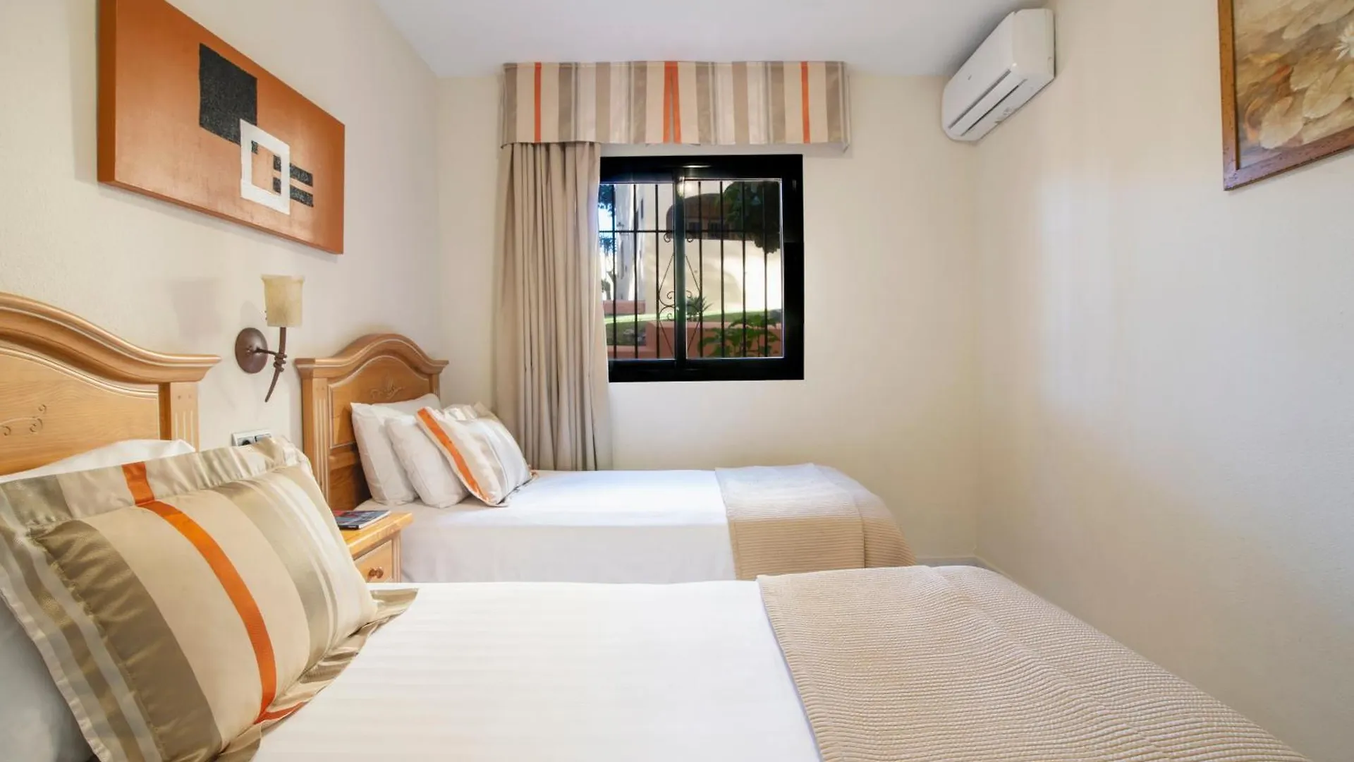 Macdonald Dona Lola Resort La Cala De Mijas 0*,